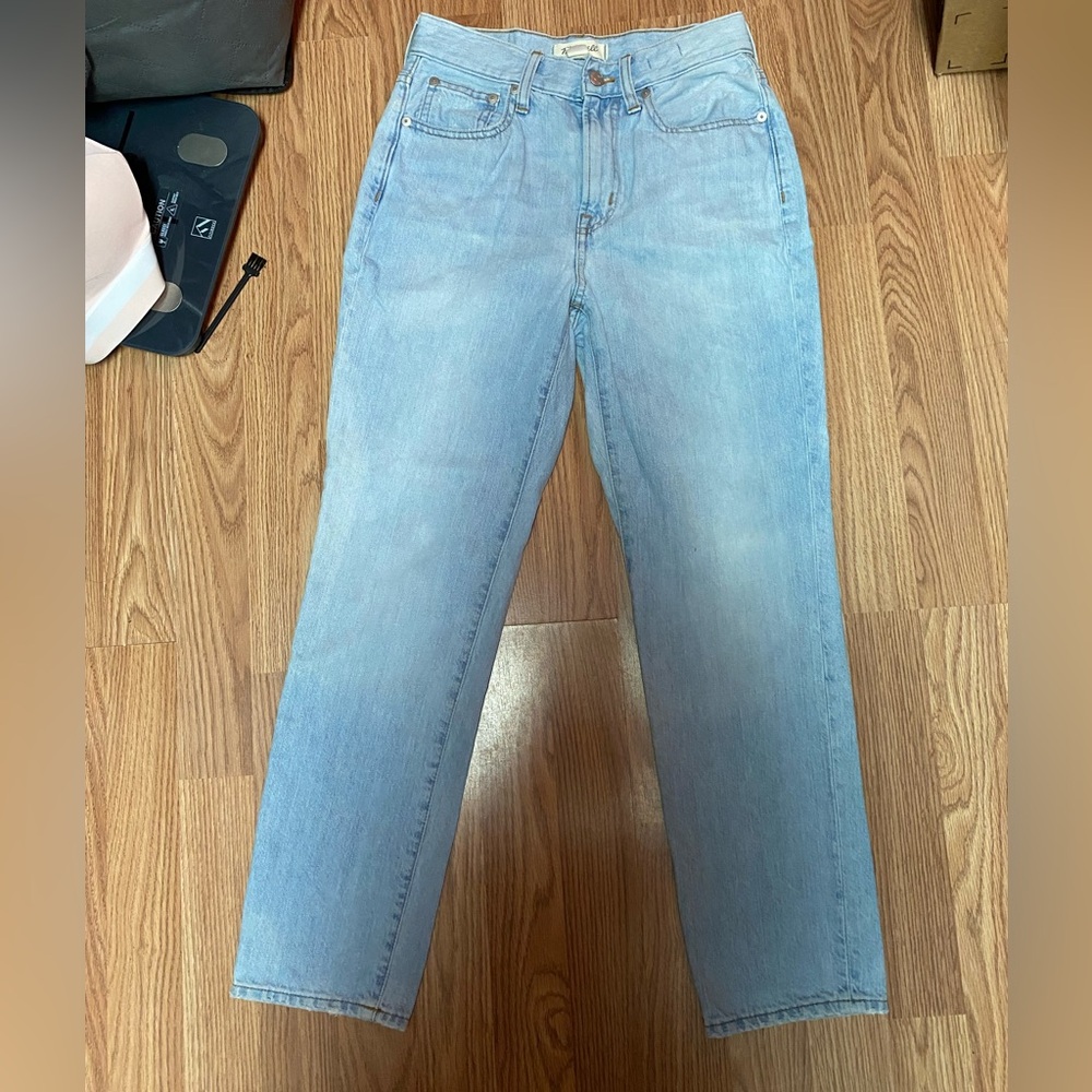 Classic Light Blue Women's Jeans